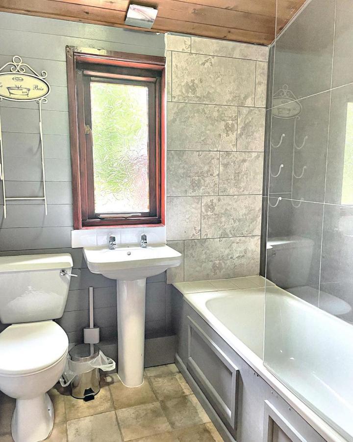 Magpie 2 Hot Tub Huntersmoon-Warminster-Longleat-Wiltshire Villa Luaran gambar